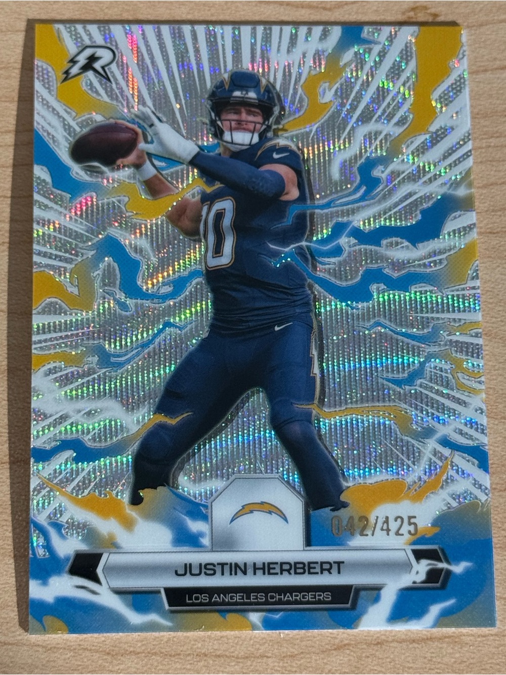 2025-26 Topps Resurgence Football Justin Herbert Surge /425